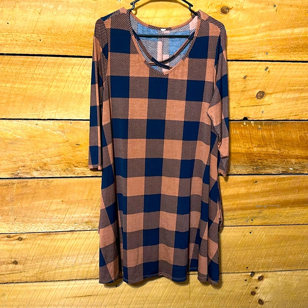 Pink and navy dress or top
